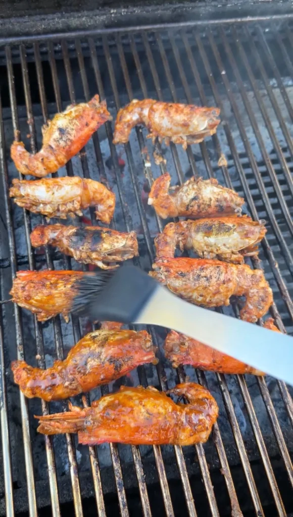 finished grilled prawns on the grill